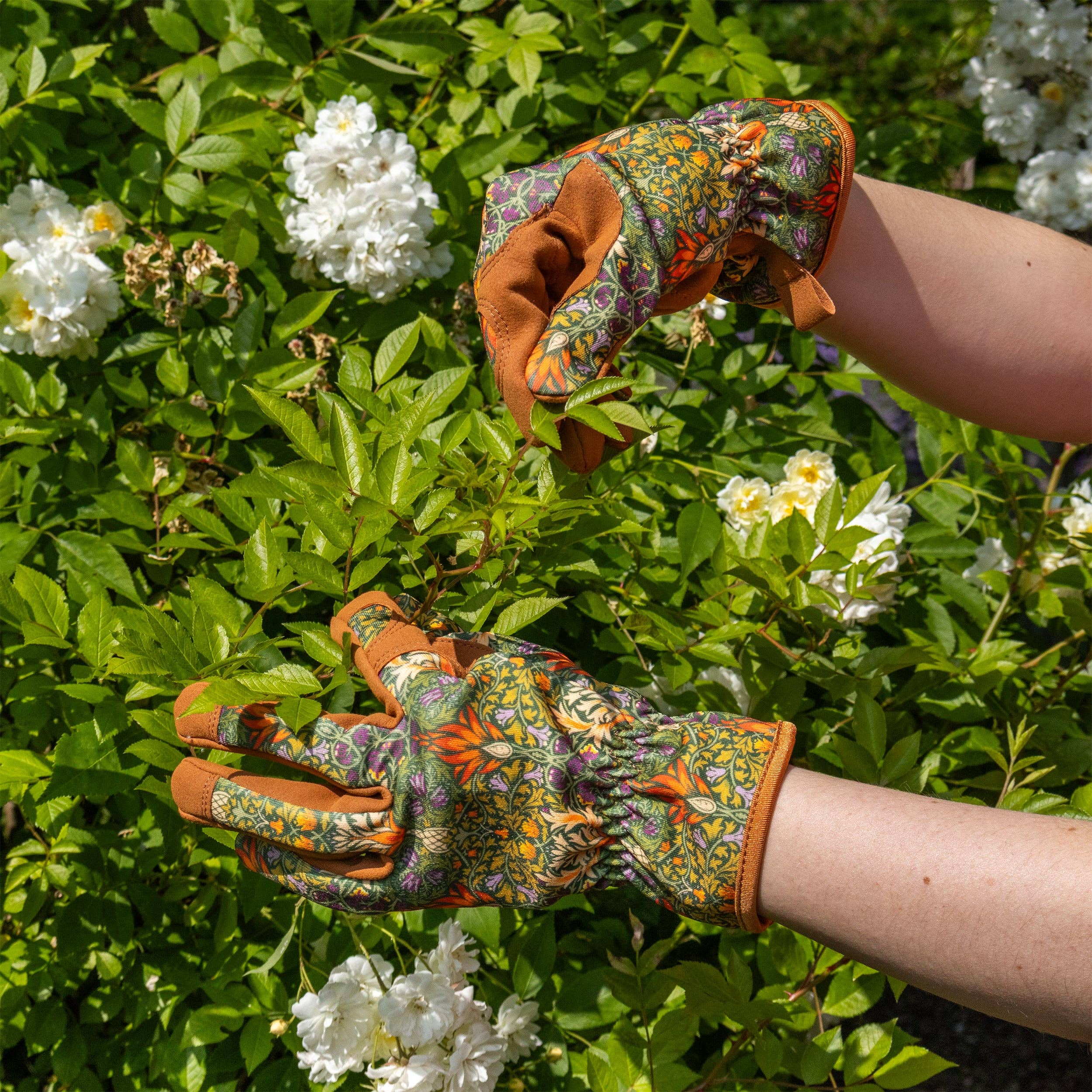 Orange Grove Gardening Gloves - Women's One Size – William Morris Snakeshead Design - Image 4